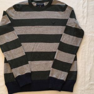 American Eagle men’s S sweater